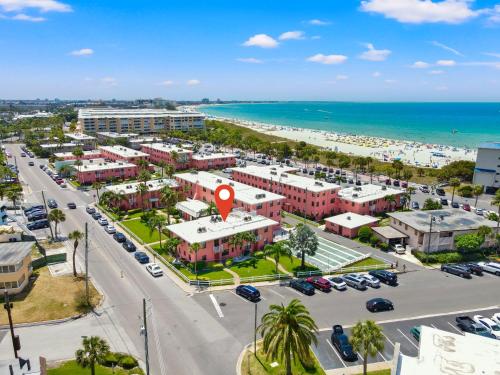 Majestic Beach Condo in Beachfront Resort in St Pete Beach - photo 26