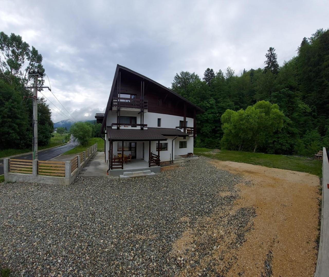 Mountain Break Azuga — hotel in Azuga