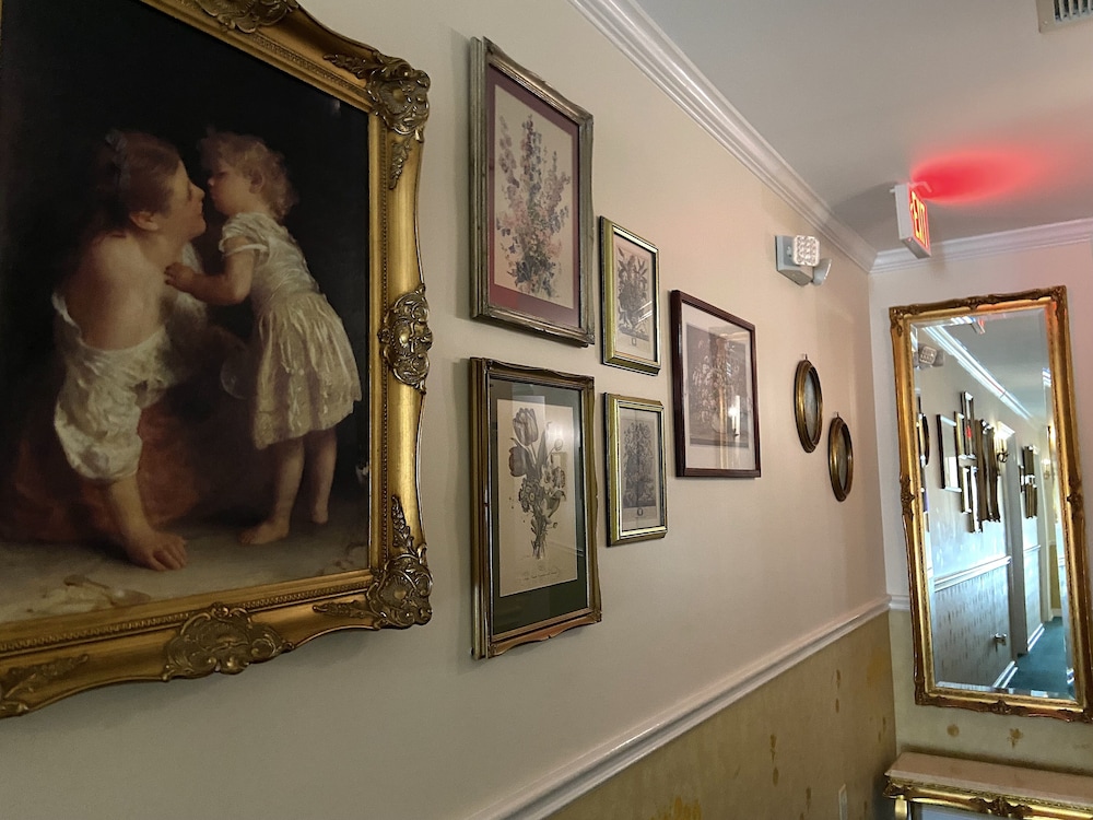The Cypress Inn Bed & Breakfast - photo 100