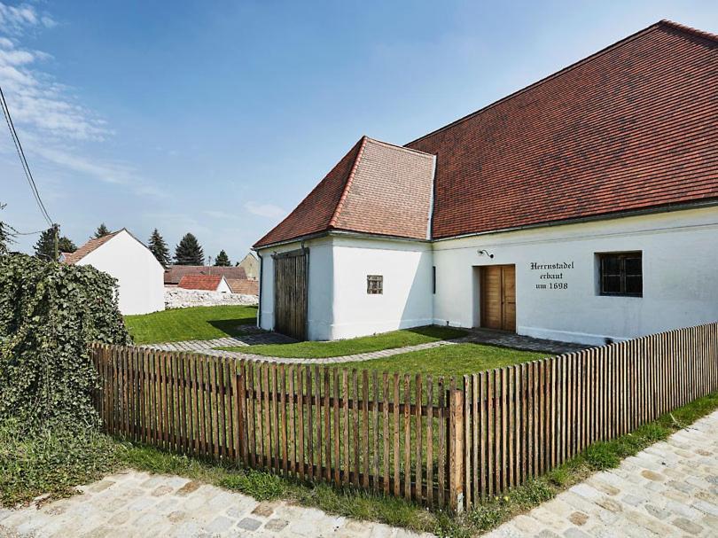 Troadkostn — Drasenhofen — photo 4