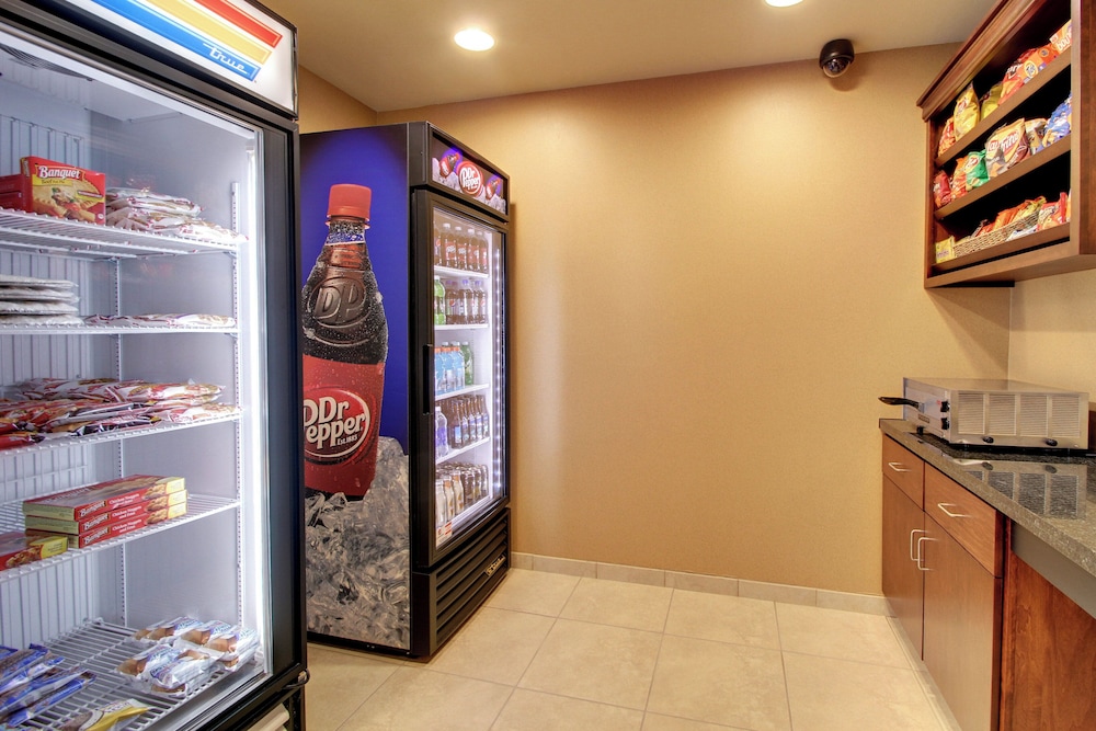 Cobblestone Hotel & Suites Newton - photo 30