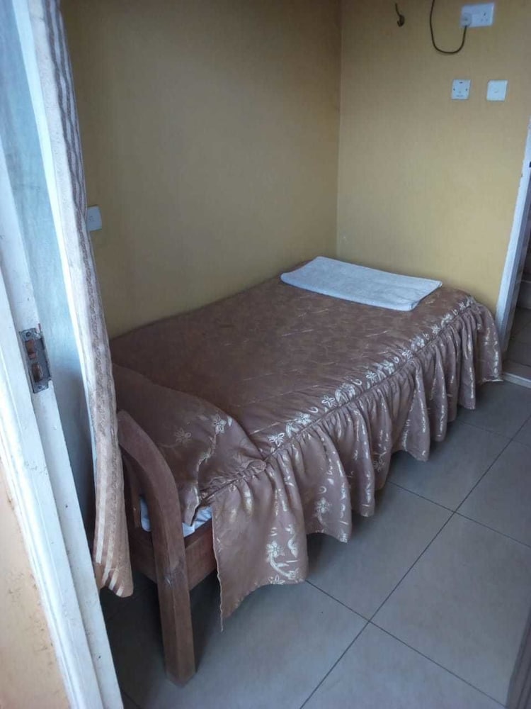 Mountain Palace Hotel — Nyeri — photo 5