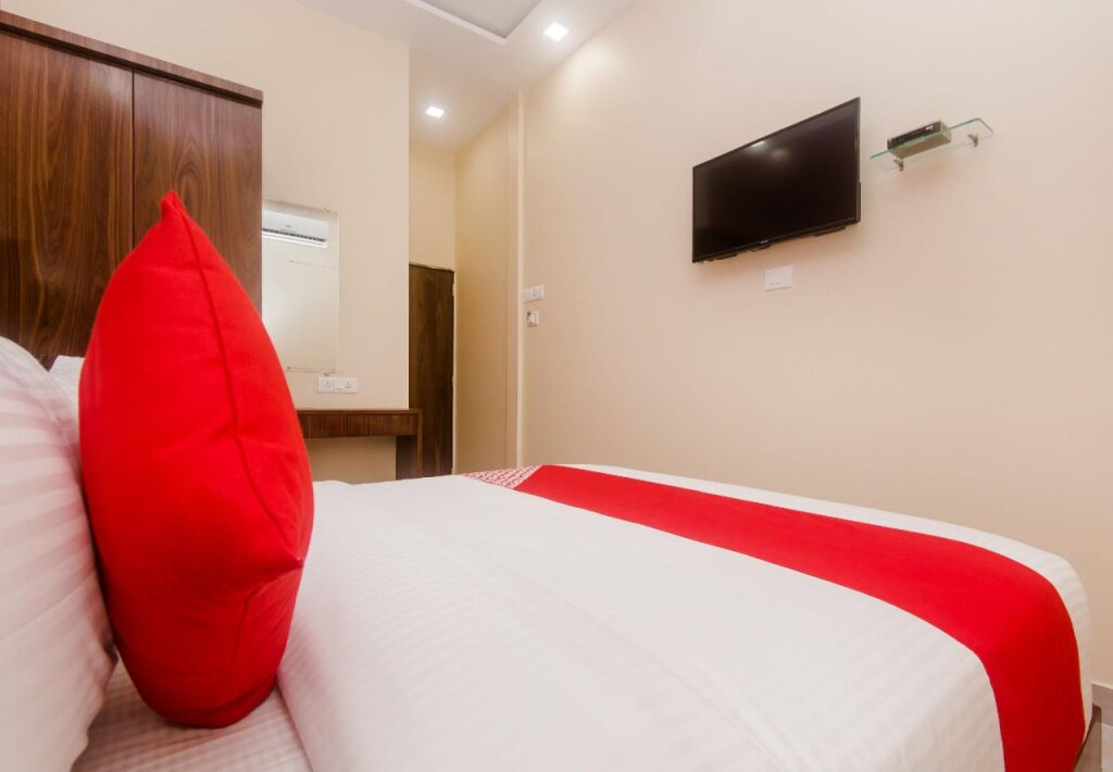 OYO 19156 Hotel Greenforest