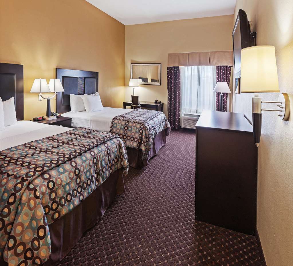 La Quinta Inn & Suites by Wyndham Alvin - photo 19