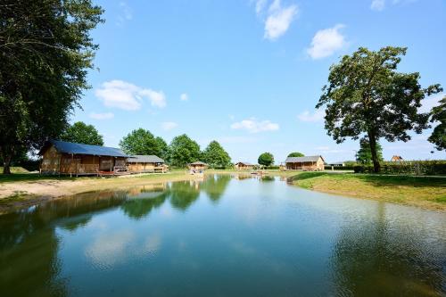 Glamping Betuwe — 4-Star Luxury Hotel in Kesteren, Netherlands
