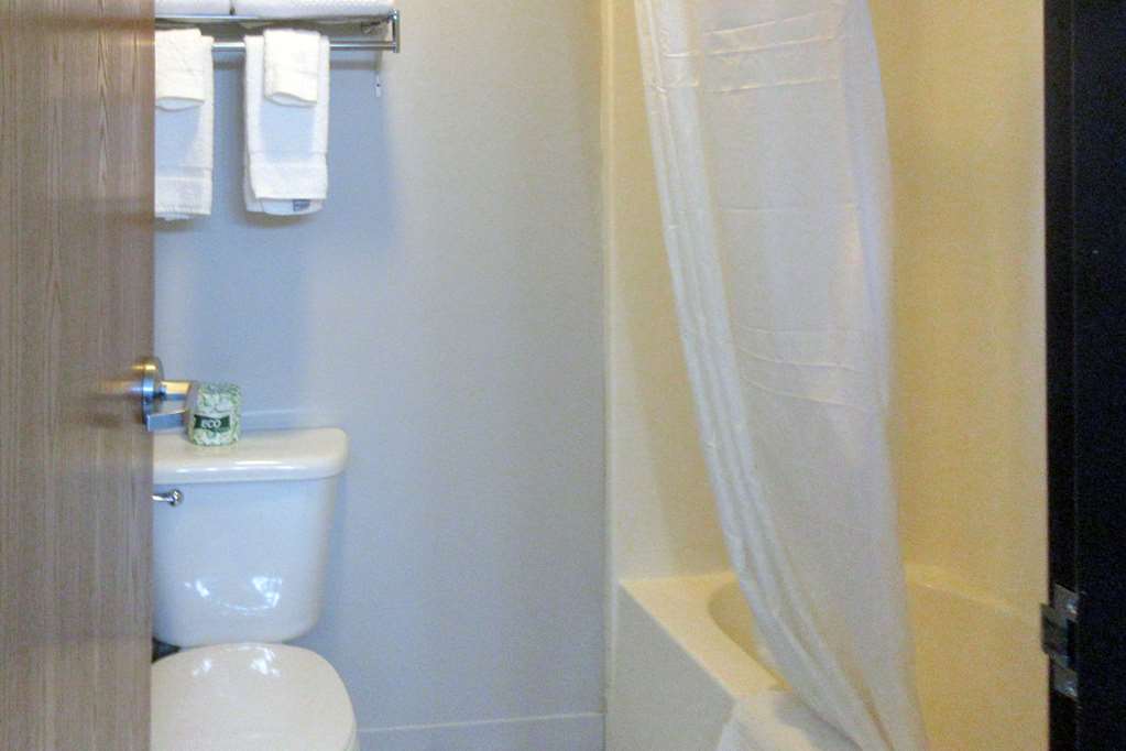 Rodeway Inn Salina - photo 12