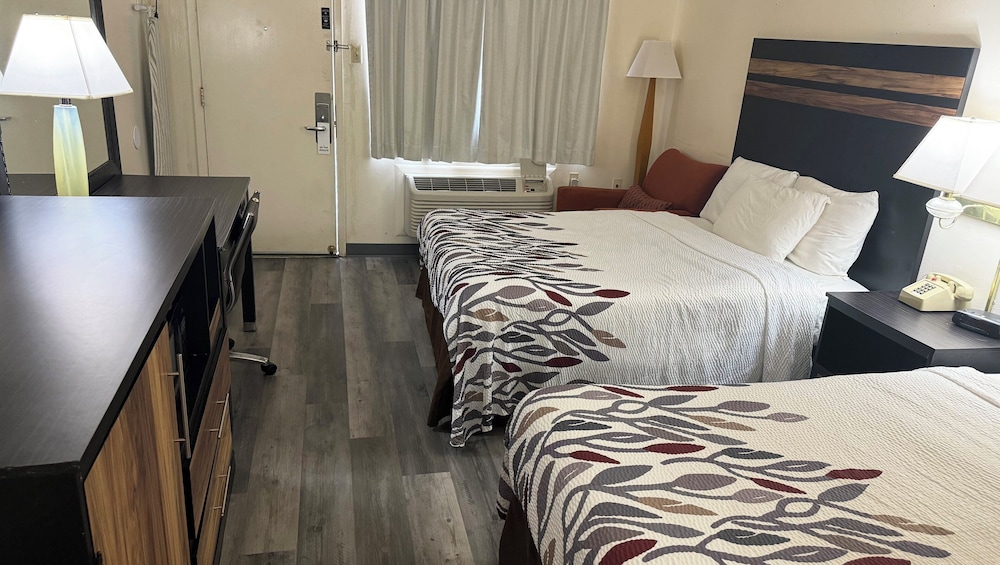 Magnuson Hotel Sierra Vista - photo 9