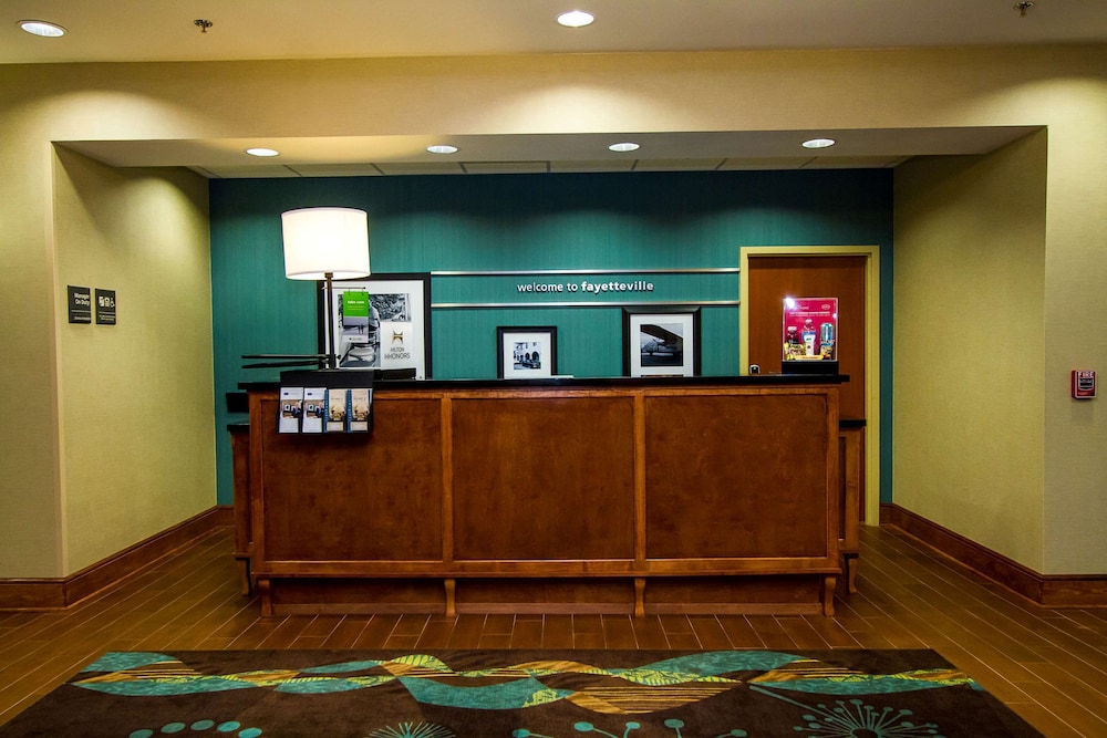 Hampton Inn Fayetteville - photo 3