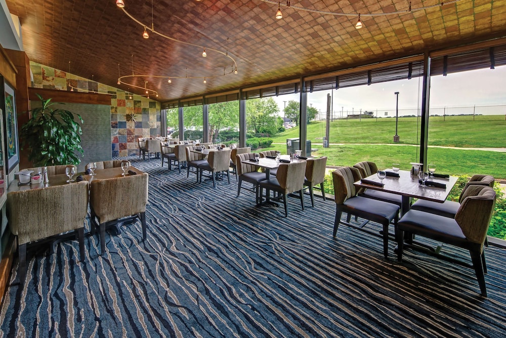 Hilton Knoxville Airport - photo 27