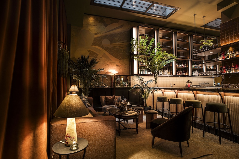 The Evelyn Hotel - photo 2