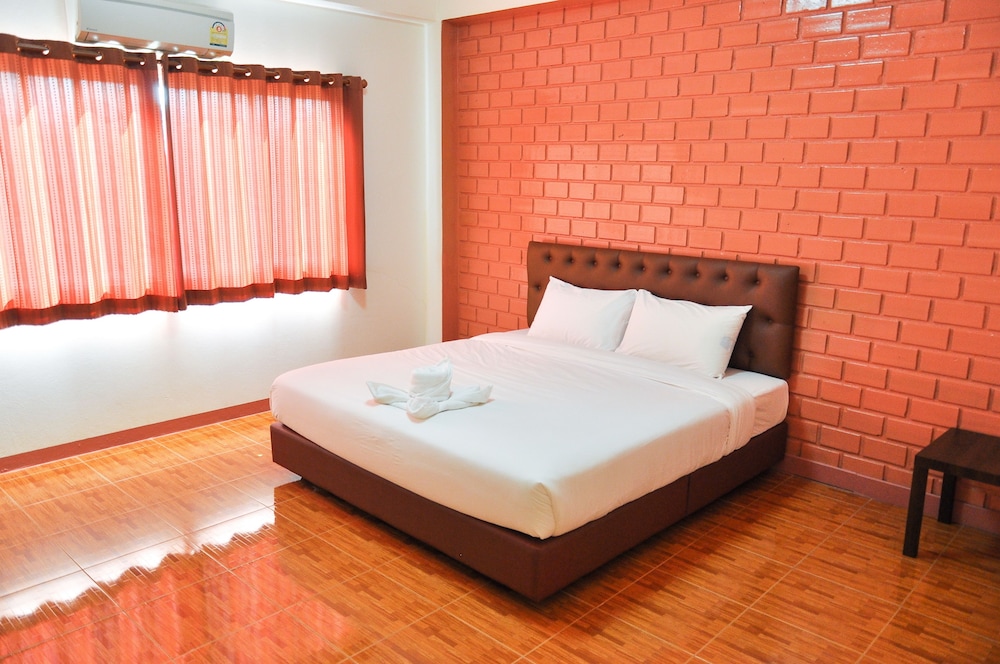 Budsarakam Place Hotel in Chanthaburi, Thailand