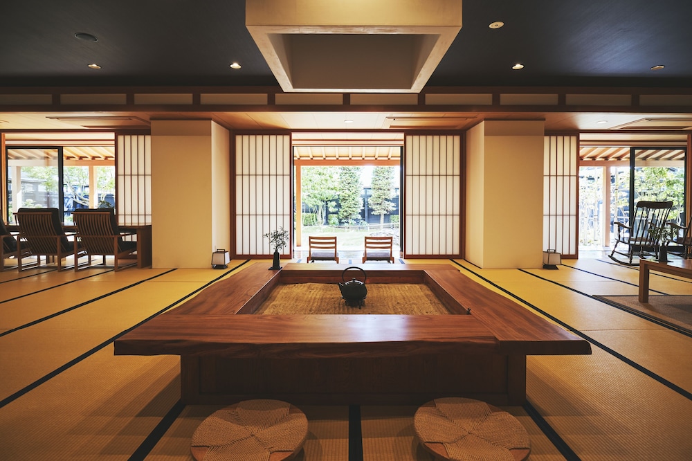 Sui Suwako — Suwa — photo 2