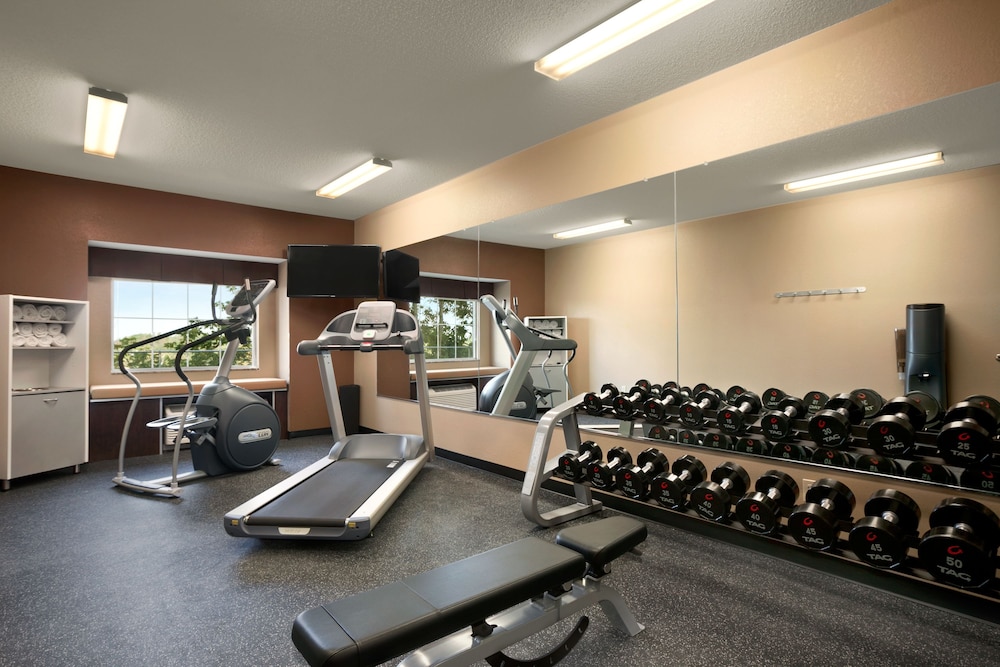 Microtel Inn & Suites by Wyndham Wheeling at Highlands - photo 21