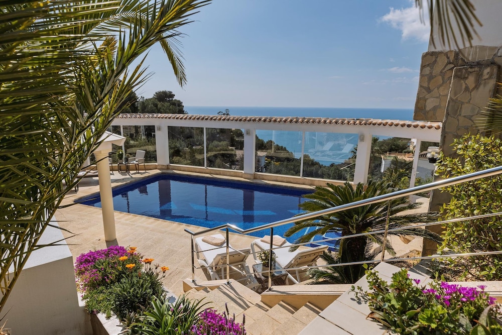 Rijos in J vea With 3 Bedrooms and 3 Bathrooms in Javea, Spain