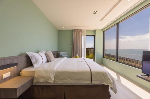 Penghu Swing Sea Homestay — 5-Star Luxury Hotel in Magong, Republic of China Taiwan