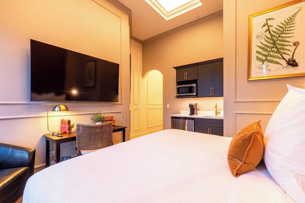 Sinclair Suites - photo 3