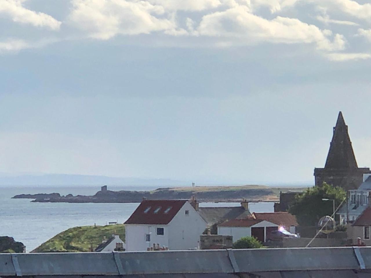 Reflections Luxury Modern Accommodation — hotel in Anstruther