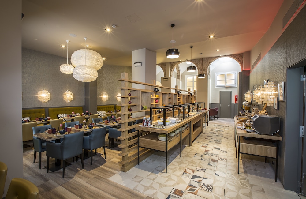 מזון ומשקאות