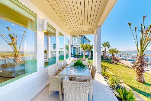 Coastal Luxury Beauty on the Bay — 4-Star Luxury Hotel in Rockport, United States