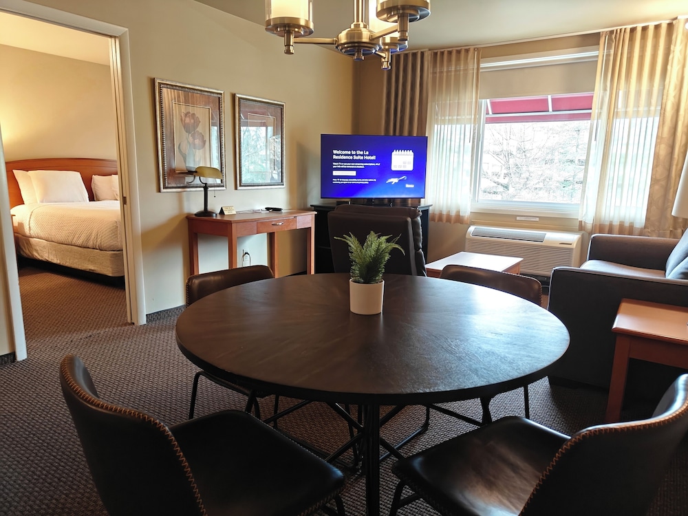 La Residence Suite Hotel - photo 3