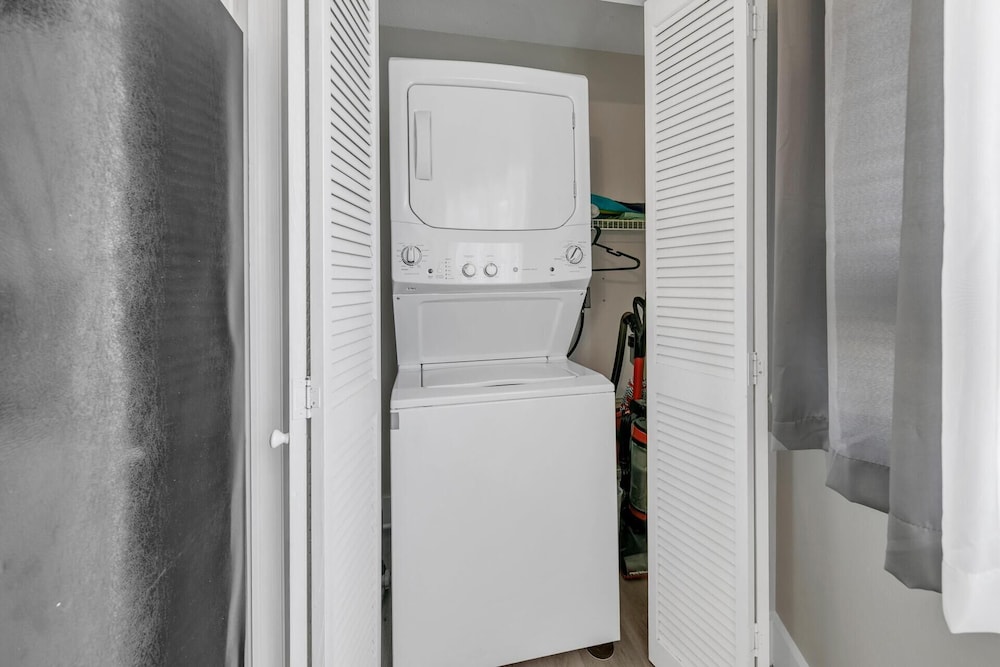 Crystal Village II Unit 16B - photo 28