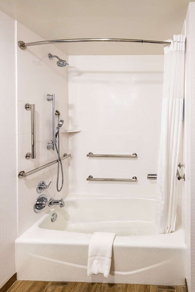 Hampton Inn & Suites Keller Town Center - photo 16