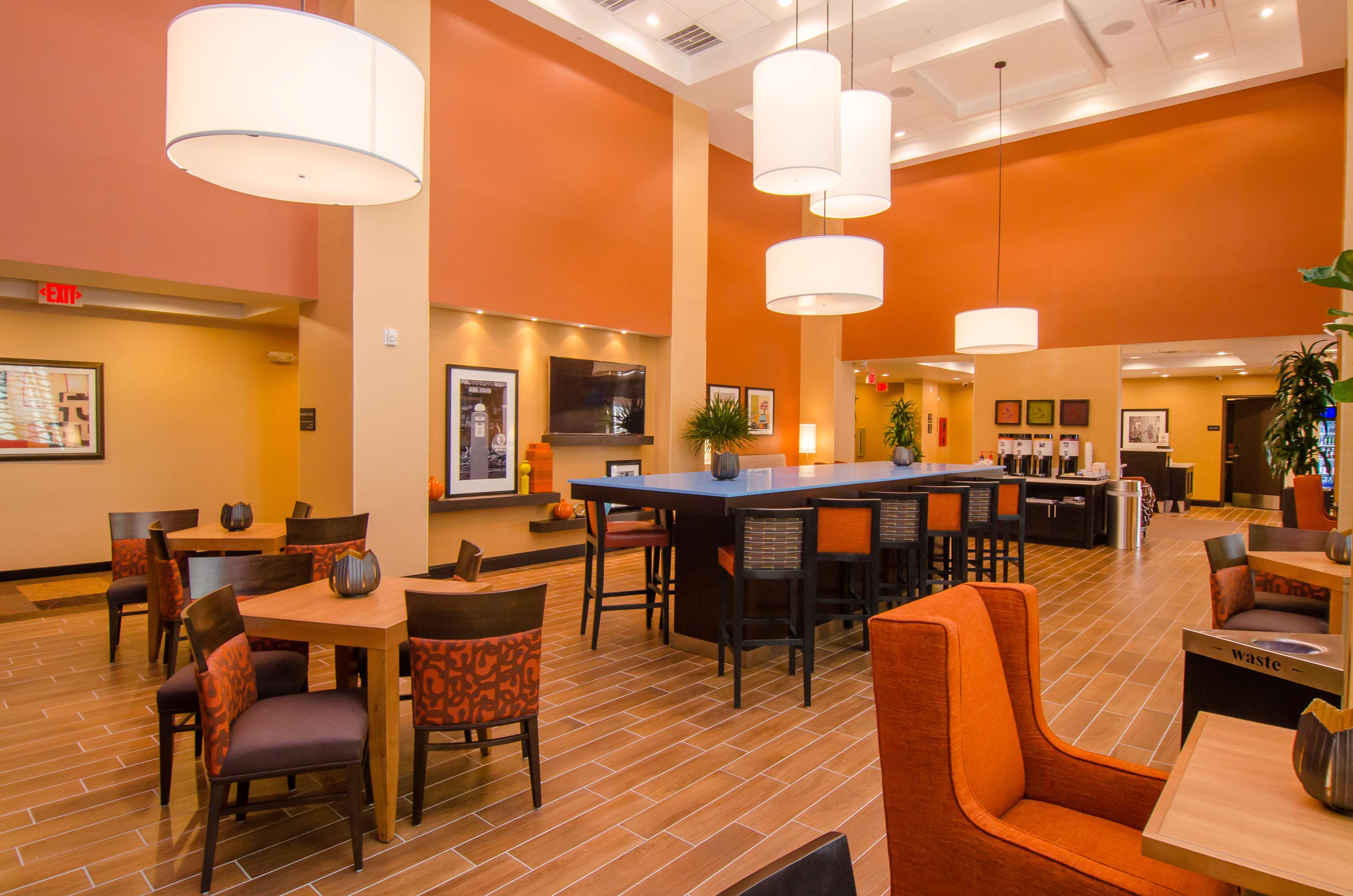 Hampton Inn & Suites Huntsville - photo 10