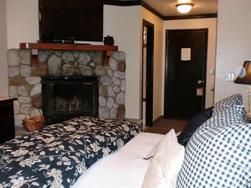 The North Shore Inn - photo 61