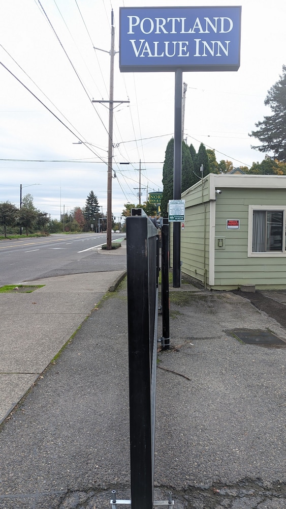 Portland Value Inn - photo 18