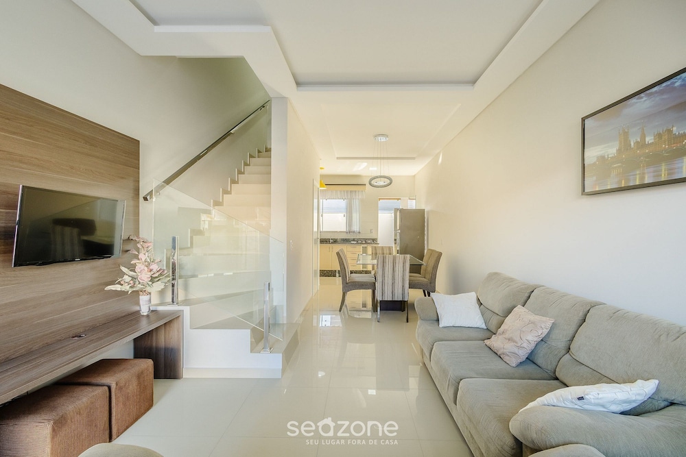 House With 2 Suites and Barbecue Lrm0226