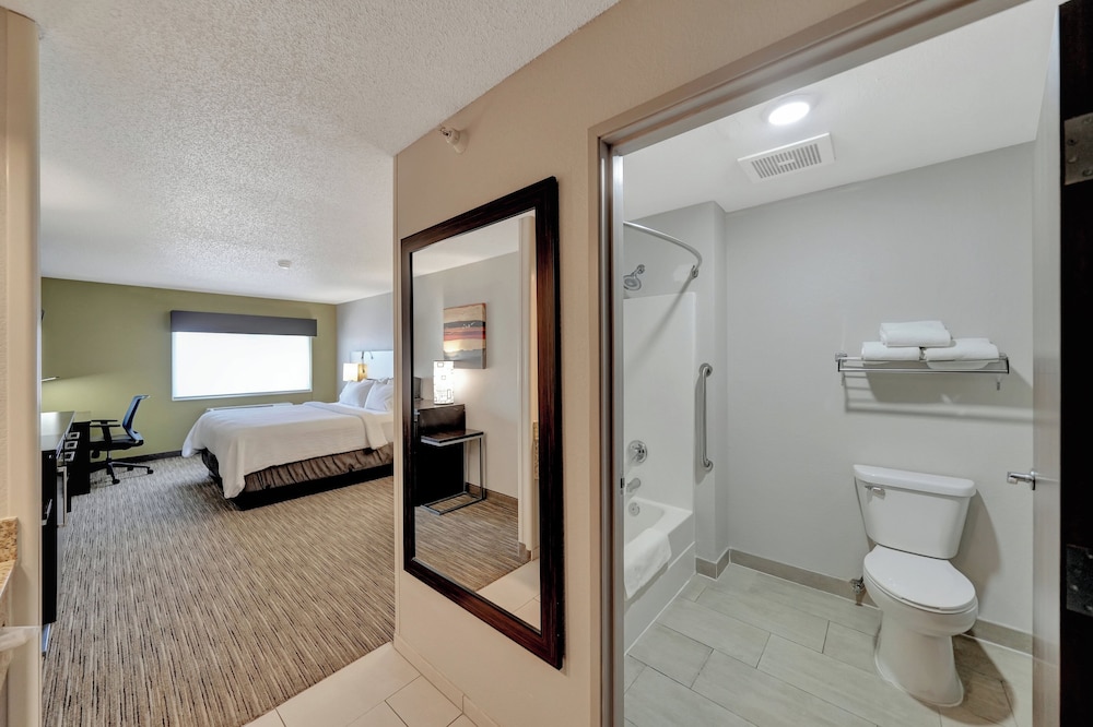 Holiday Inn Express Hotel & Suites Beatrice by IHG - photo 28