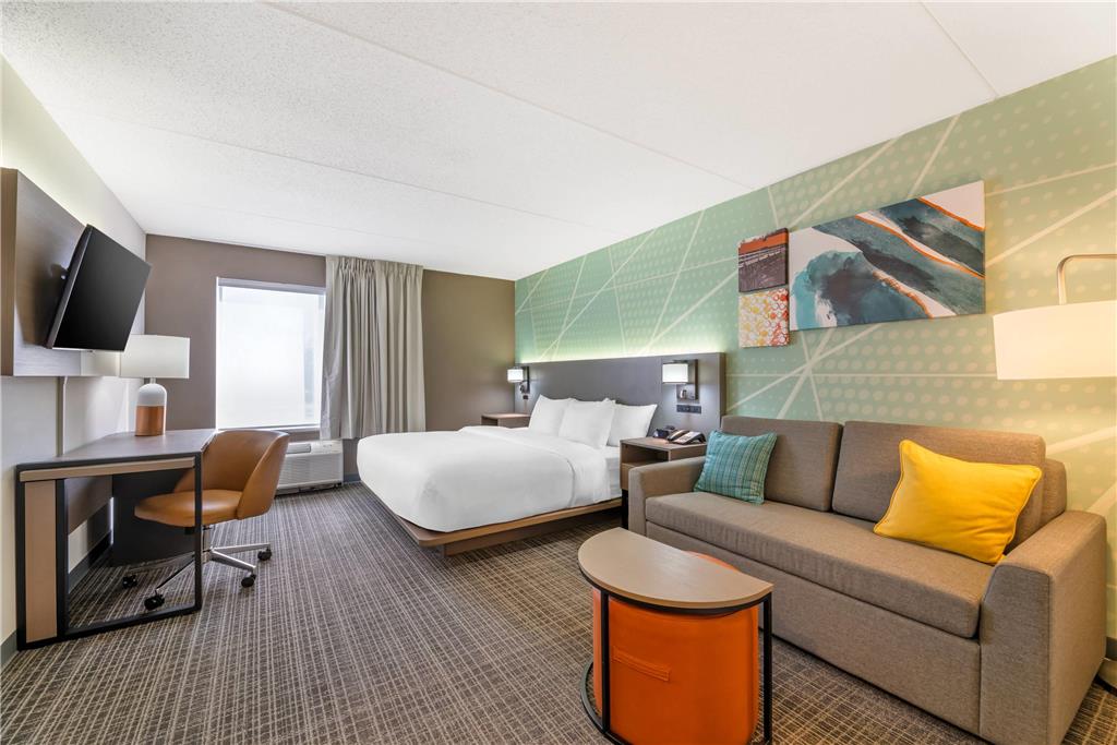 Comfort Inn and Suites Madison in Madison, United States