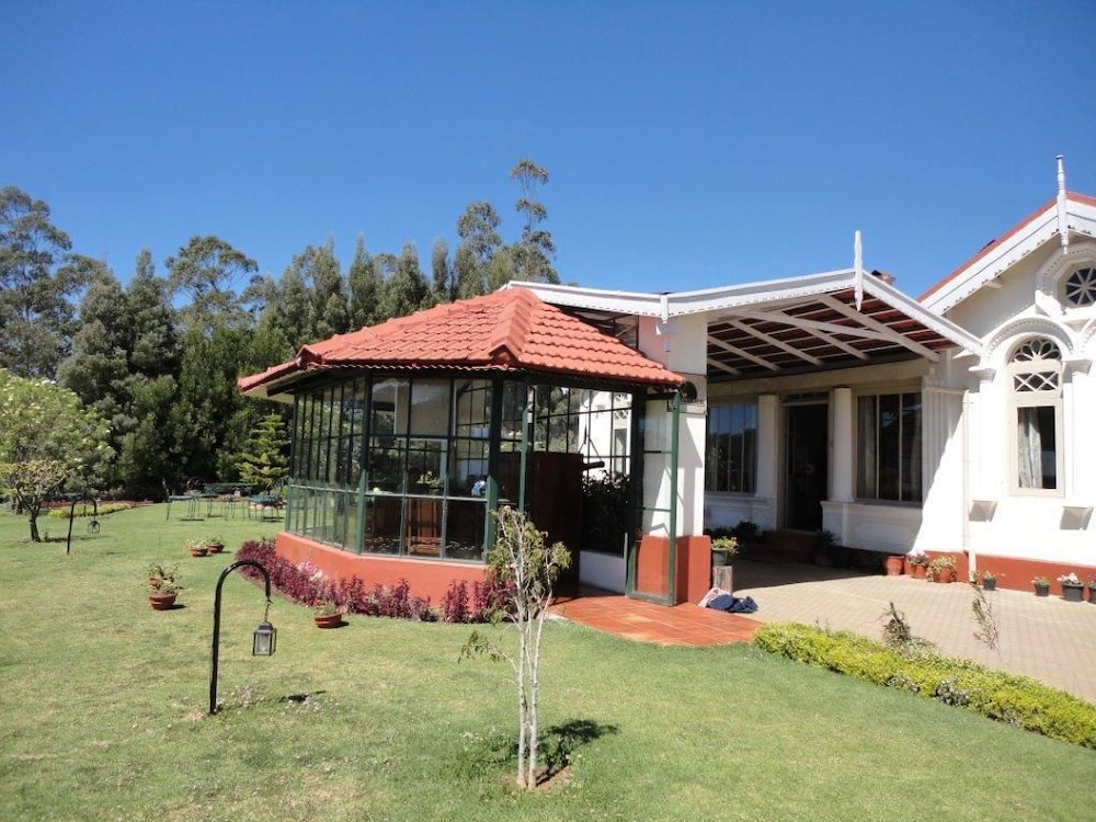 Sherlock Hotel - carbon neutral hotel in Ooty
