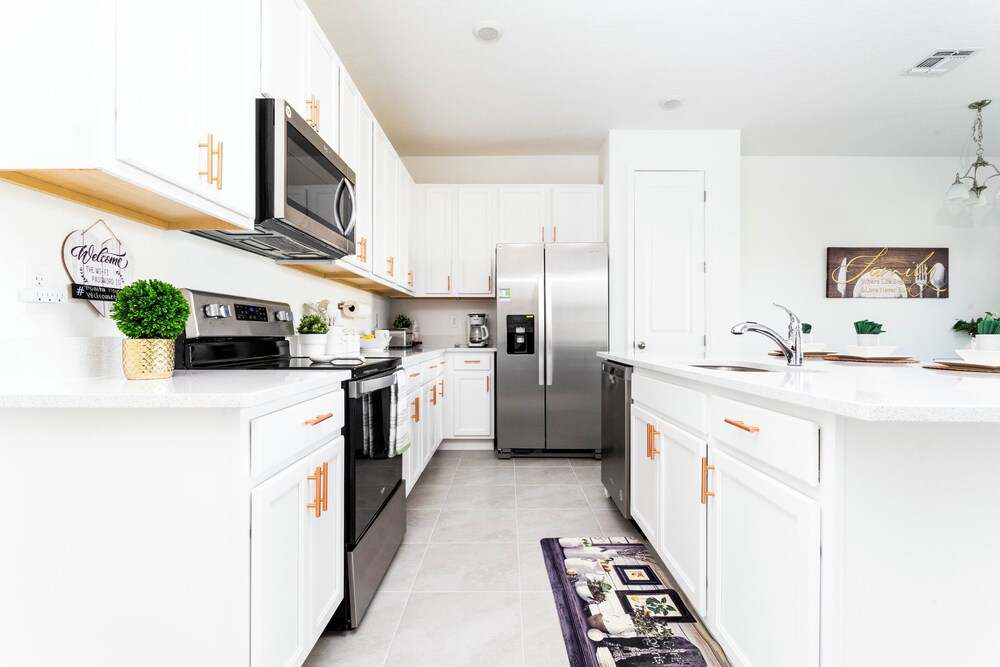 Gorgeous 3Bd Close to Disney Enclaves at Festival 1613 Davenport - photo 5