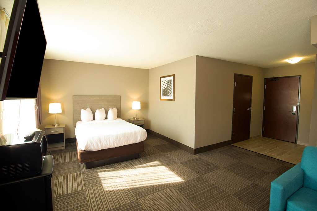 Quality Inn & Suites Hammond Near I 8090 - photo 32