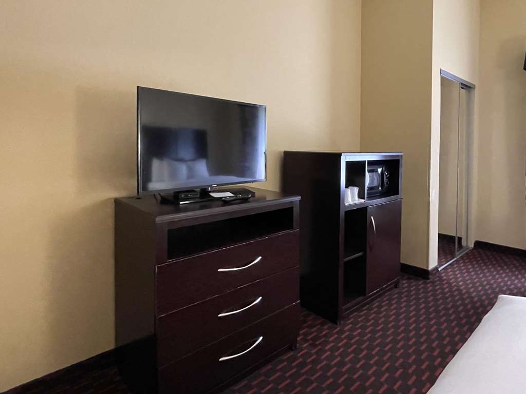 Comfort Suites Altoona North - photo 5