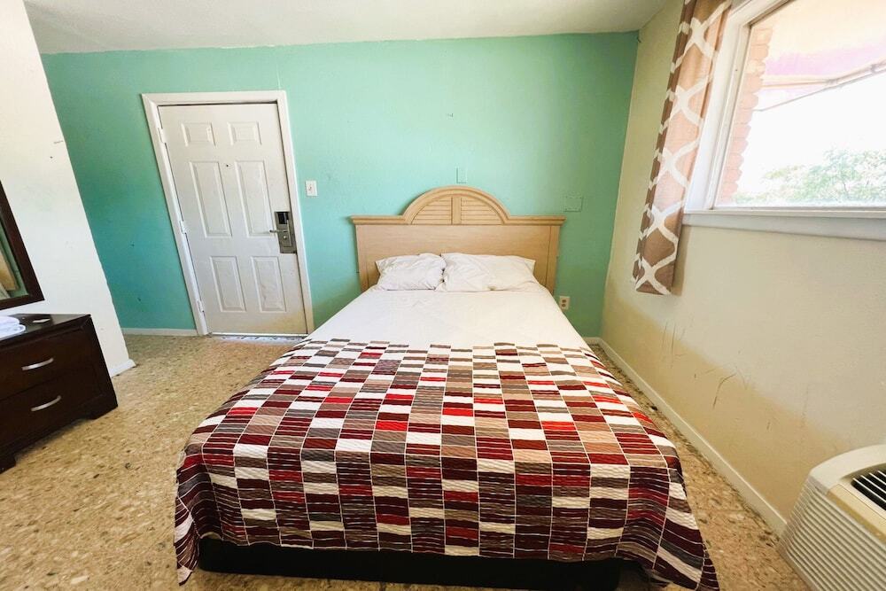 Padre Motel - photo 29