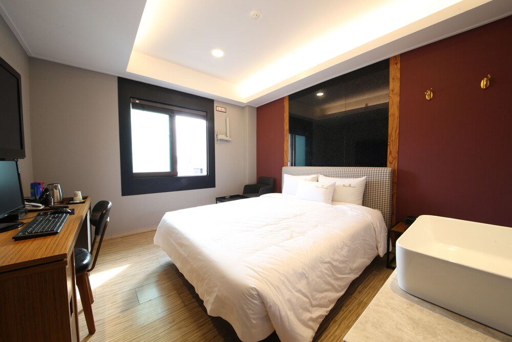 Star Hotel — Busan — photo 4