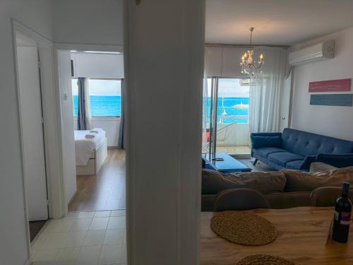 1Br Seaview Apt With Community Pool Top Location
