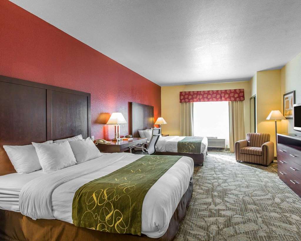 Comfort Suites Palm Desert I 10 - photo 12
