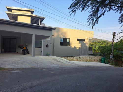 Seaview Eagles Nest Apartments — 4-Star Luxury Hotel in Phuket, Thailand