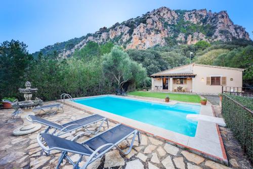 Villa Mastaguera Roger by Sealand Villas — 4-Star Luxury Hotel in Pollenca, Spain