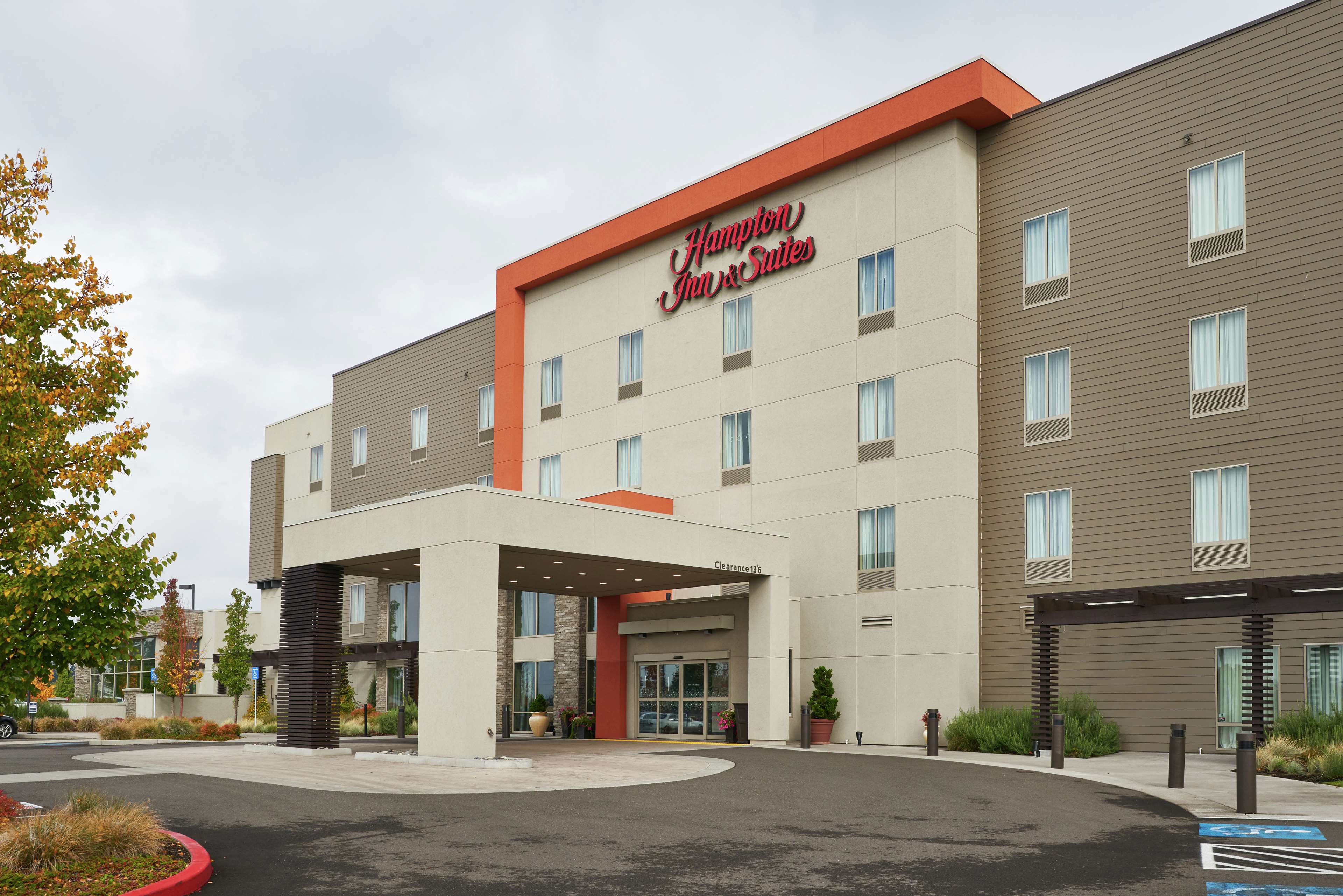 Hampton Inn & Suites Portland Vancouver - photo 2