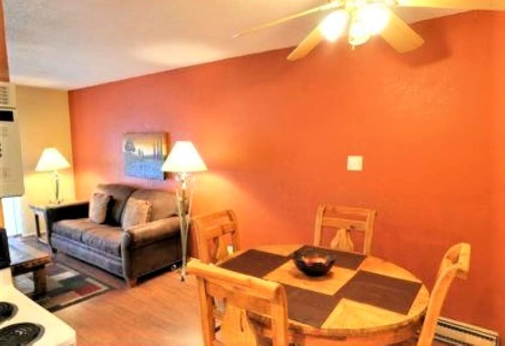 Pinecliff Village Resort - photo 21