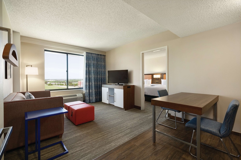 Hampton Inn & Suites Dallas Mesquite - photo 13
