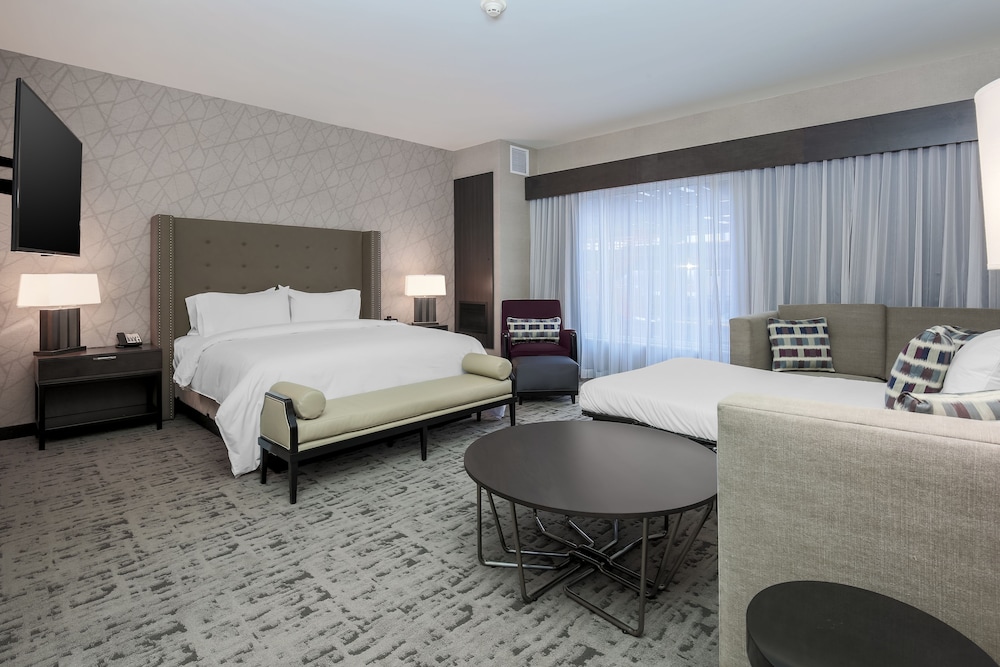 DoubleTree by Hilton Evansville - photo 10