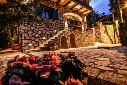 Camelia Suites — Xylokastro