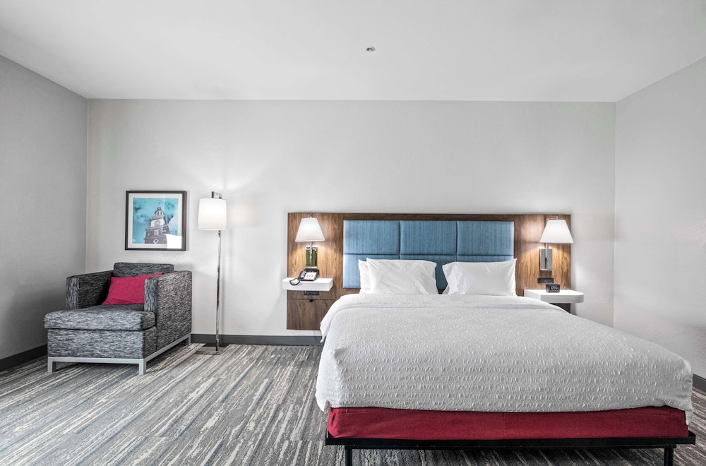 Hampton Inn & Suites Mount Pleasant - photo 11