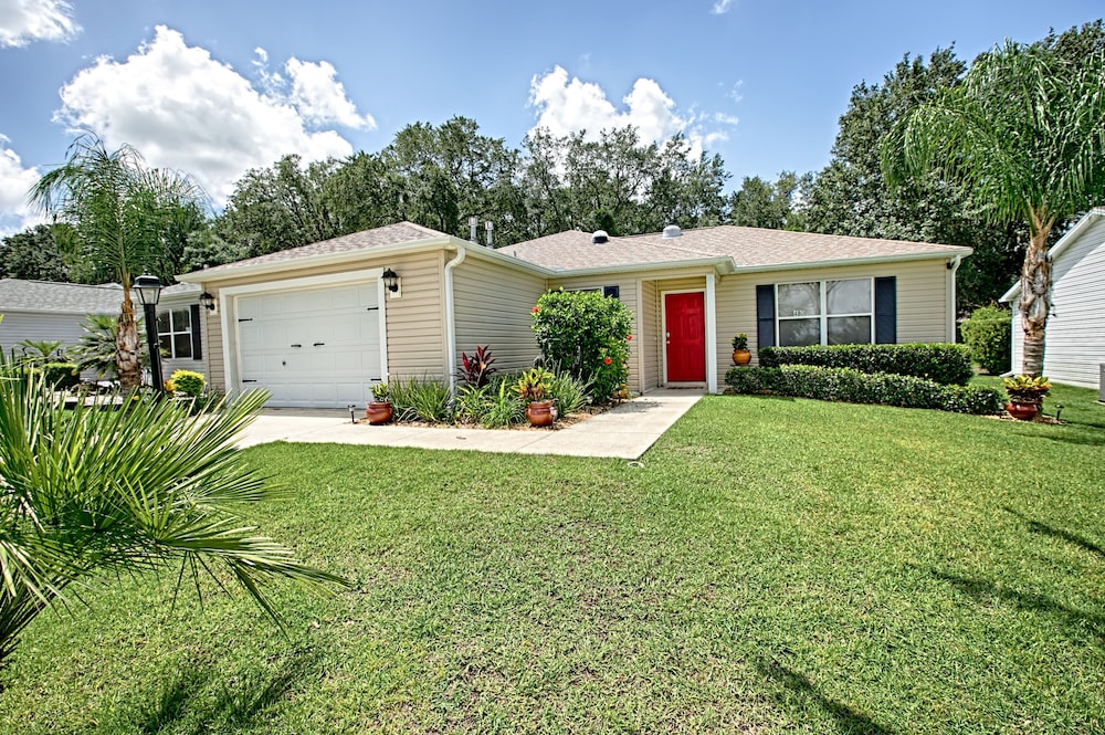Corbett Drive Home 3 Bedroom by The VIR Group — 4-Star Luxury Hotel in The Villages, United States