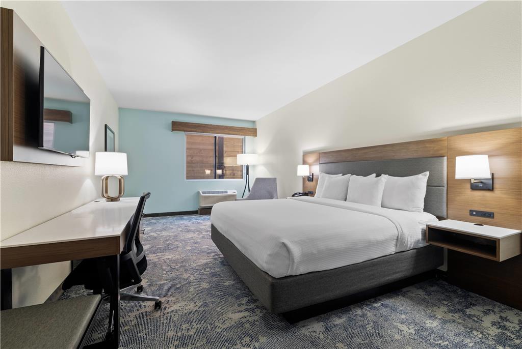 La Quinta Inn & Suites by Wyndham Santa Cruz - photo 35